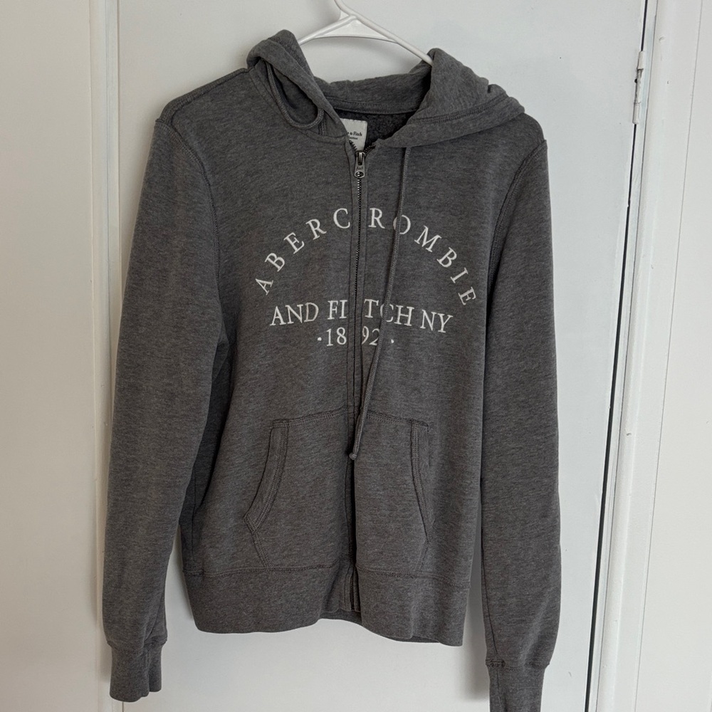 Abercrombie & Fitch Gray Hoodie size M